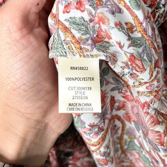 Max Studio Top Women’s Small Crepe Tie Front 3/4 Sleeve Smocked Back Paisley NWT - Picture 7 of 7